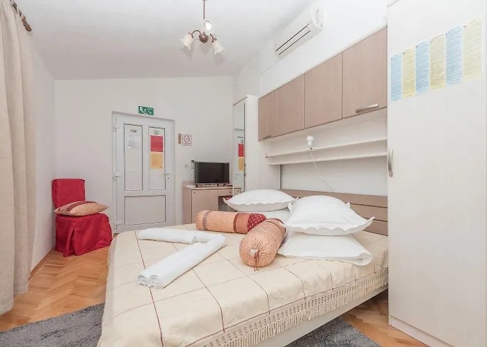 Apartament And Goran *