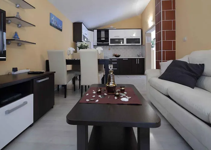 Apartament And Goran