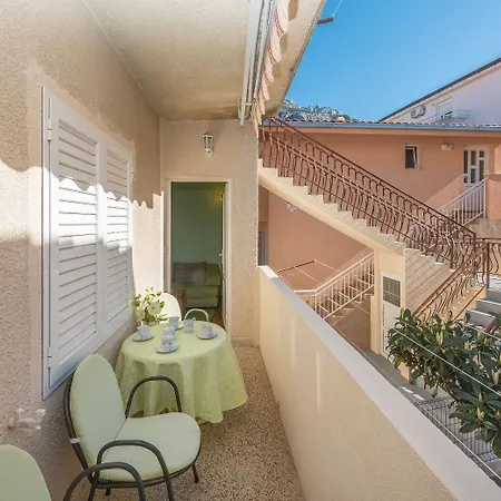 Apartment And Goran *